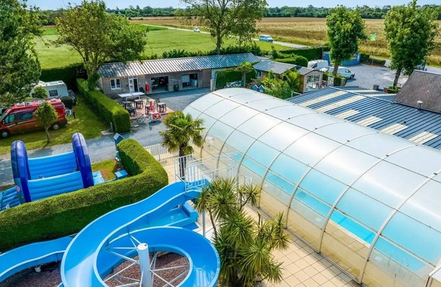 Campsite Le Robinson *** - Cozy LV Plancha 3-Room Mobile Home 4 adults + 1 child under 12 years old
