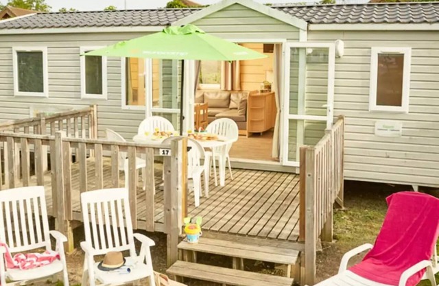 Campsite Le Lac des Vieilles Forges * - Classic 4-room mobile home for 6/8 people