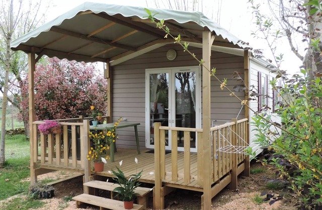Camping Le Rochat *** - Mobil home Solo 2 habitaciones 4 personas