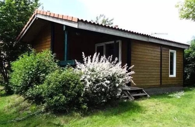 Campsite Le Rouge Gorge**** **** - LOCATION CHALET 30m2 (2 bedrooms) TV COMFORT 7 persons