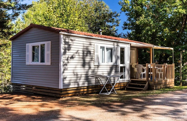Campsite Le Val d'Ussel **** - Mobile Home Classic 3 rooms 4 adults + 2 children