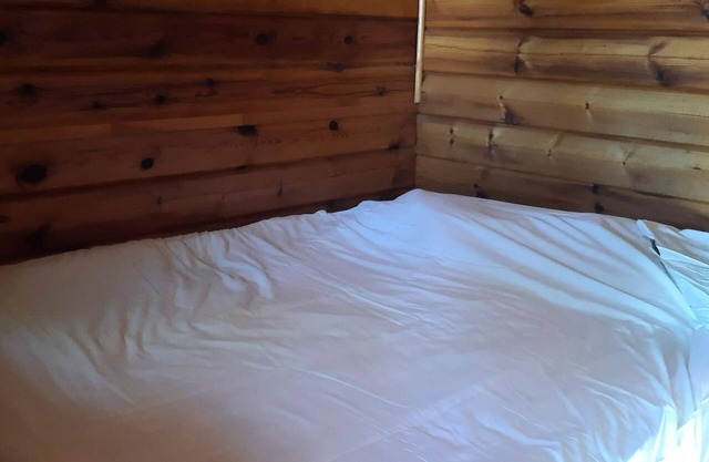 Camping Les Jardins d'Estavar *** - Chalet 1 camas 2 Personas