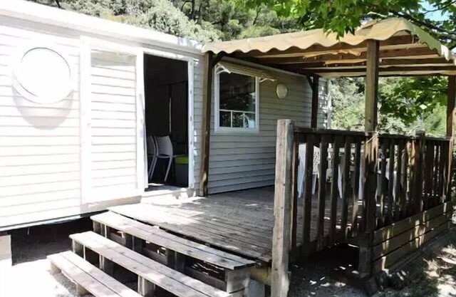 Campsite Les Terrasses Provençales *** - Mobilhome 0'HARA 5 people