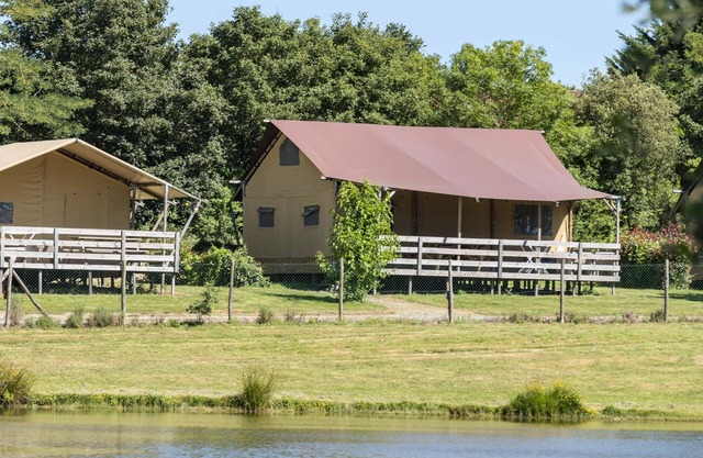 Camping Village Guyonnière ***** - Glamping Safari Lodge VIP 4 habitaciones 8 personas