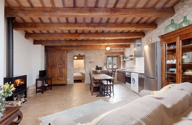 Can Feliu, Masia Stone House, Sant Daniel-Girona