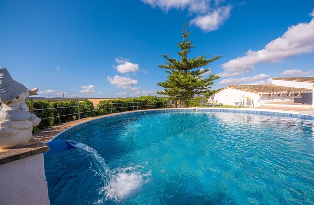 CAN PINTAT (LLUBÍ) - Fantástica finca rústica con piscina y WiFi gratuito