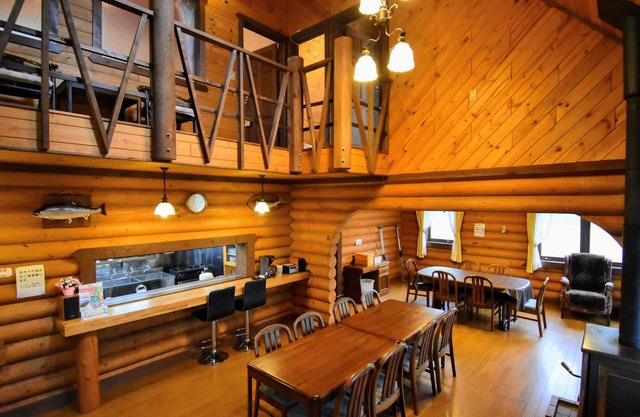 Canadian Log Cottage TAKITARO