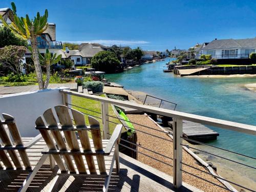 CANAL GUEST HOUSE - Luxury Waterfront Accommodation - RENEWABLE ENERGY SOLAR & WATER