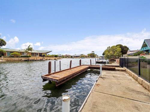 Canal Viewprivate Jettypet Friendlyfire Pit