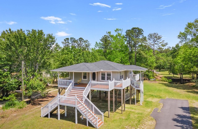 Canal Waterfront River Cottage - 15 Miles from Myrtle Beach