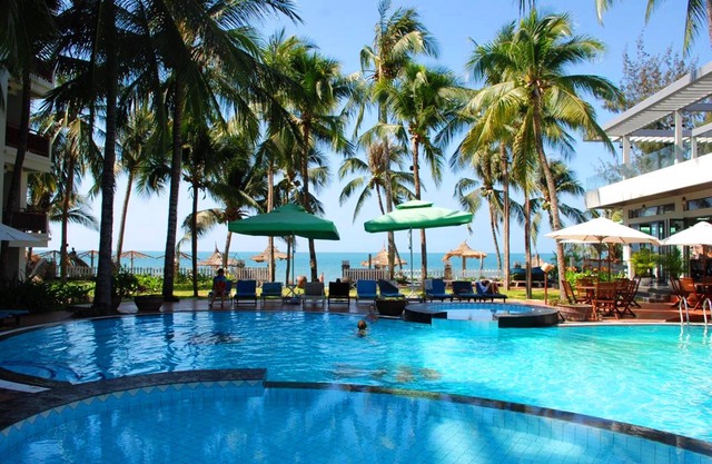 Canary Beach Resort
