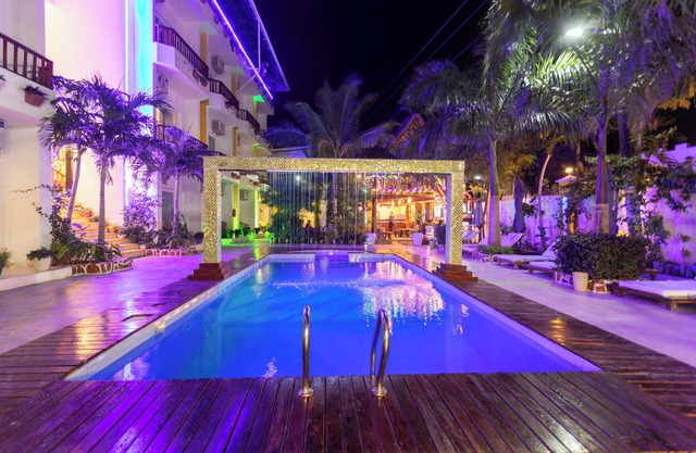 Canary Nungwi Hotel & Restaurant