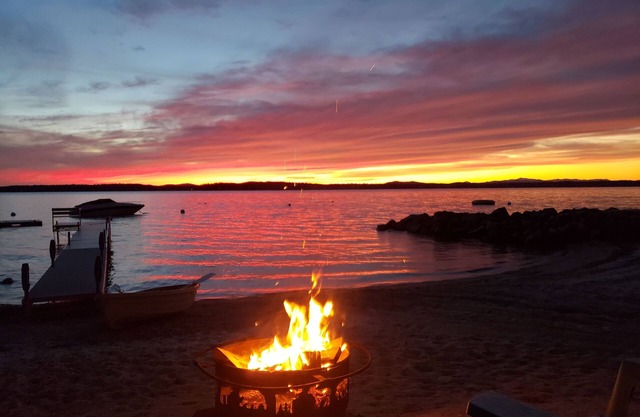 DISPONIBLE DEL 5 AL 19 DE JULIO. Sebago Waterfront, puestas de sol, muelle, amarre y playa