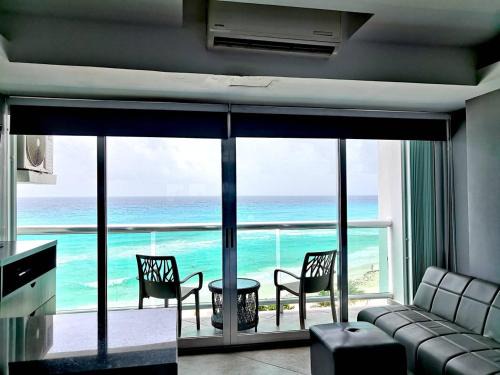 Cancun, Ocean Dream, Beautiful Aparment, Heart of the Hotel Zone