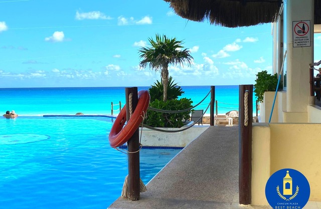 Cancun Plaza - Best Beach