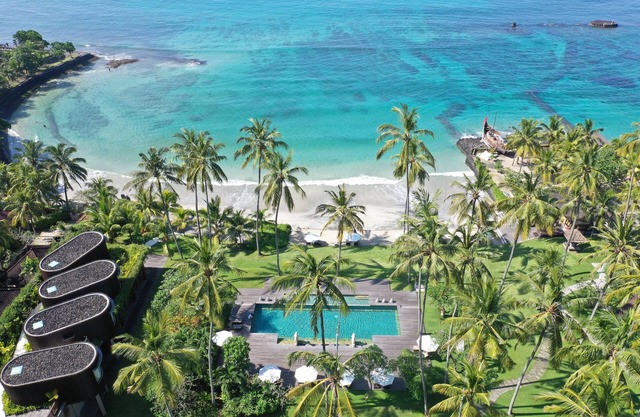 Candi Beach Villas