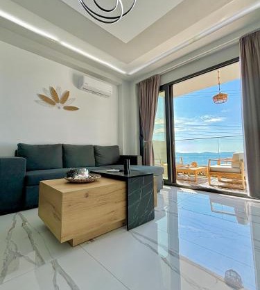 Candi Luxury Suites 2