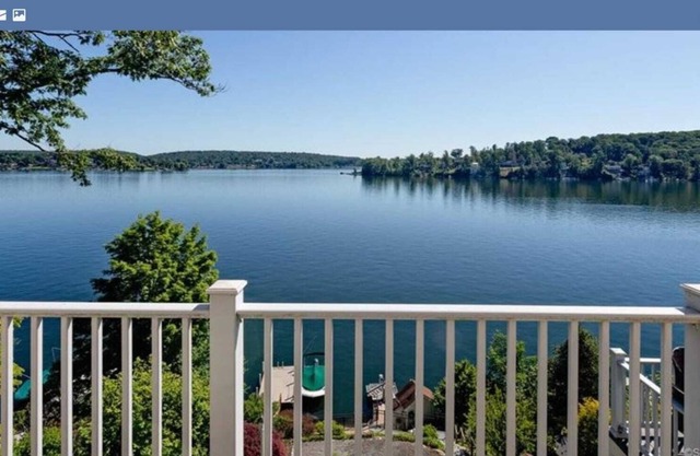 Candlewood Lake Retreat (Lakeside)