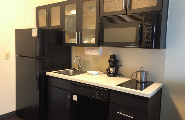 Candlewood Suites Fort Wayne by IHG