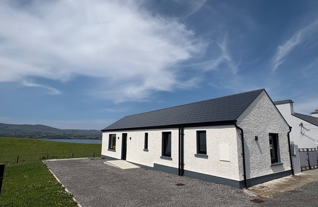 Cannon's Barn | Brand New Renovation | Stylish & New | Ocean Views