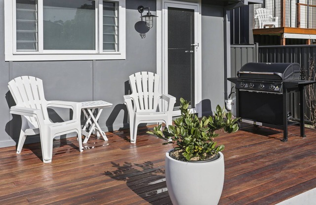Canoon: 4 bedroom pet friendly