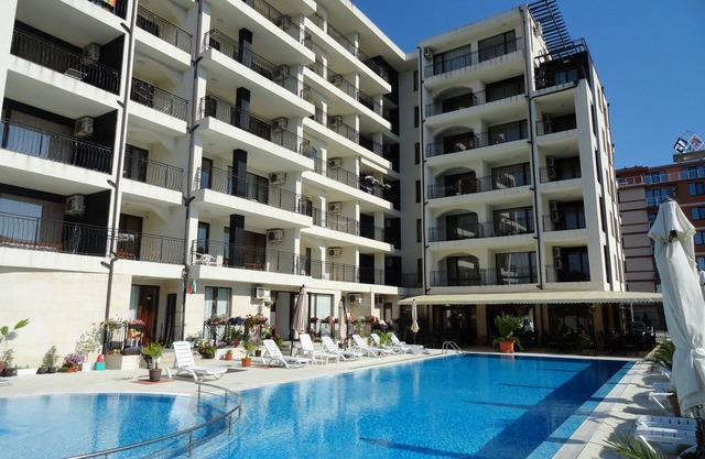 Cantilena Complex