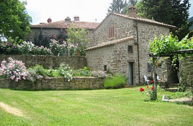 Cantina Di Bacco: Cottage con encanto, piscina compartida y vistas al valle cerca de Florencia