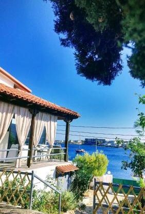 Cap Sounion, Seafront Apartment 1