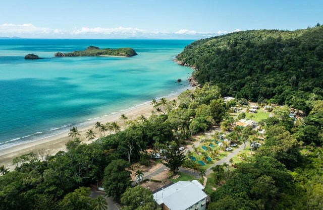 Cape Hillsborough Nature Tourist Park