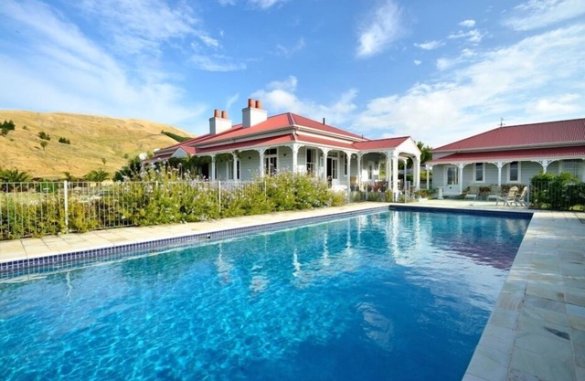 Cabo Sur - Country Escape