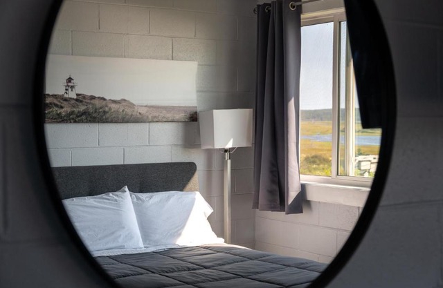 Cape View Motel & Cottages