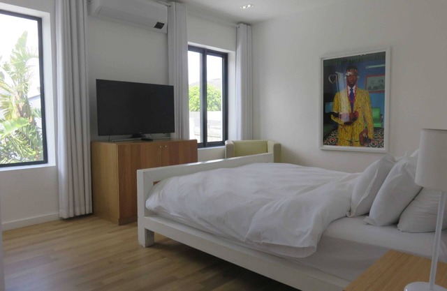 Cape white villa - Family & Friends suite