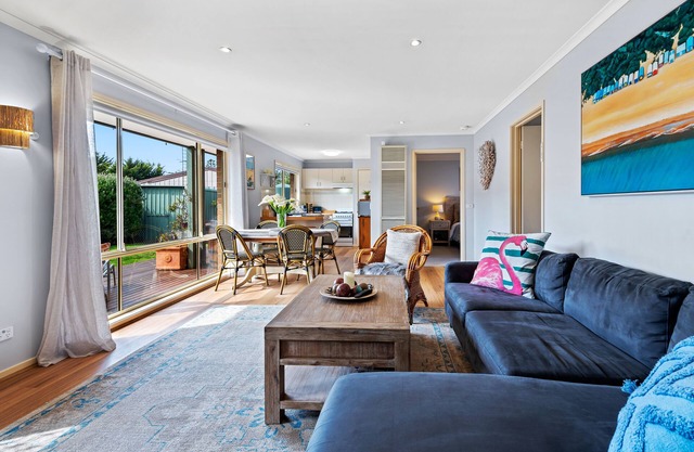CapelHelm by Ready Set Stay- Sleeps 5 Guests