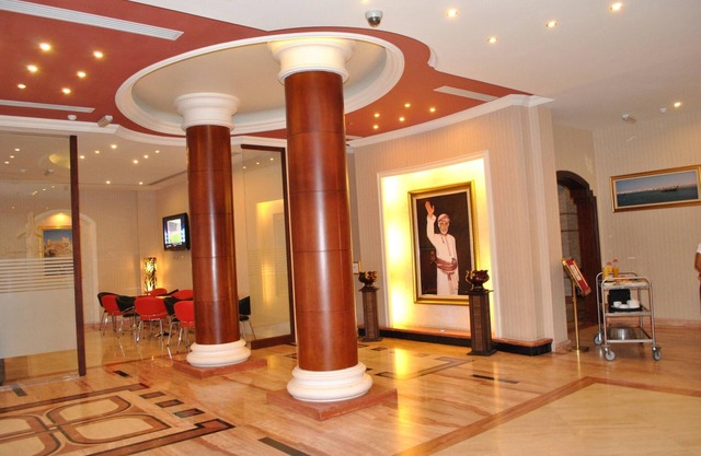 Capital O 155 Dmas Hotel