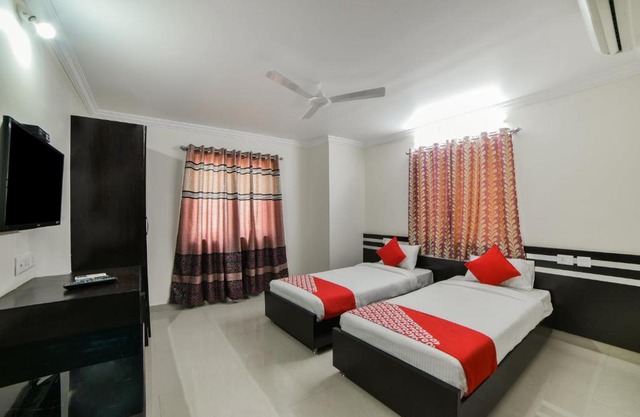 Capital O 23589 CROWN PLAZA
