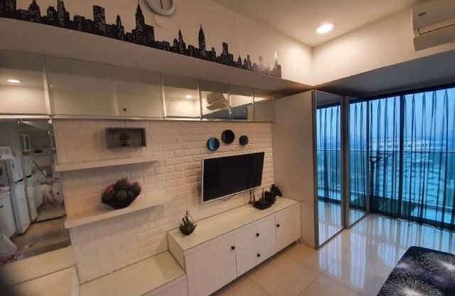 Capital O 93636 La Grande Apartment By UJM
