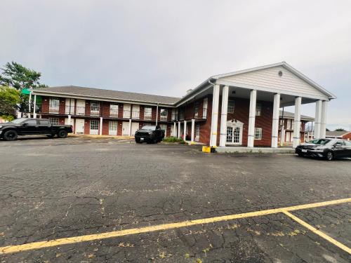 Capital O First Heritage Inn Rantoul IL I 57
