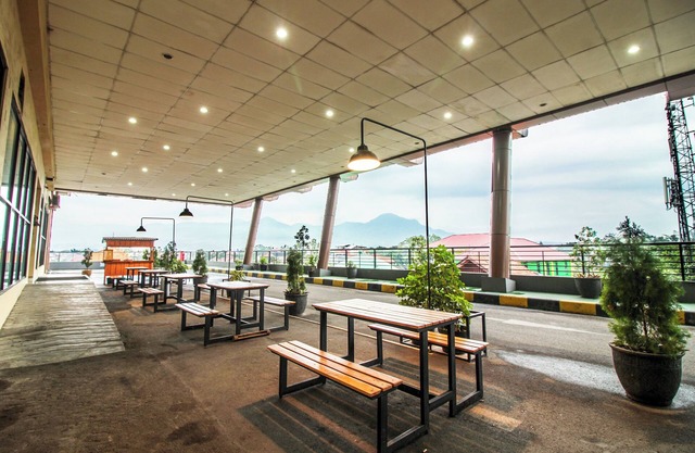 OYO Flagship 483 Tamansari Panoramic