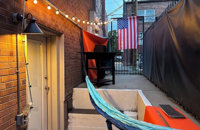 Capitol Hill Studio Condo- Large with private outdoor space and in unit laundry