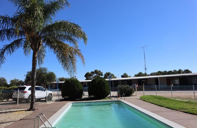 Capri Motel