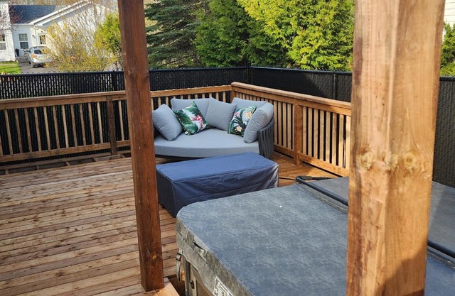 Captain Dan's Cozy
