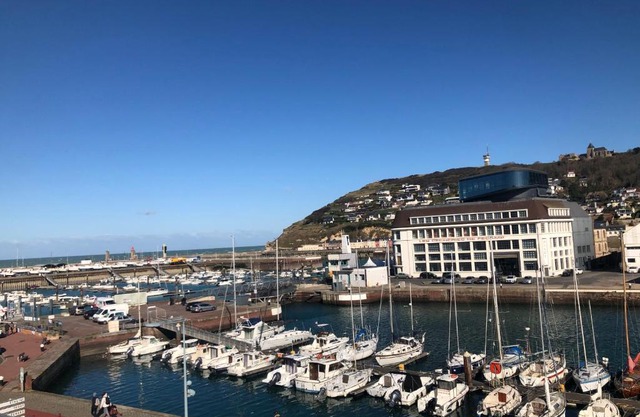 Captain YOO - Régate- Sentir les embruns vue/port