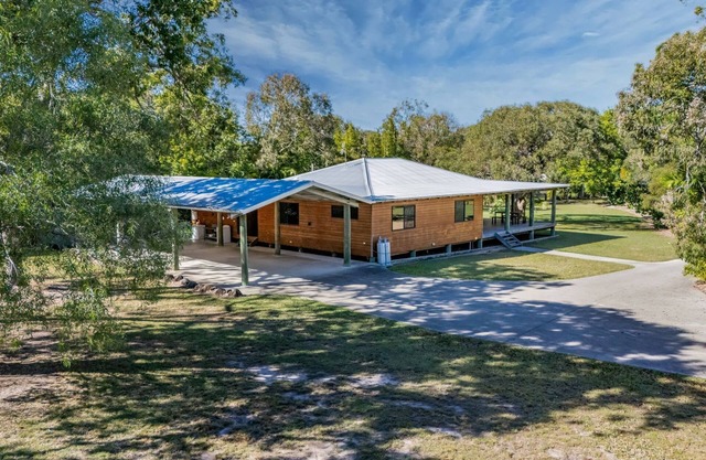 CAPITANES LODGE en 5 Acres