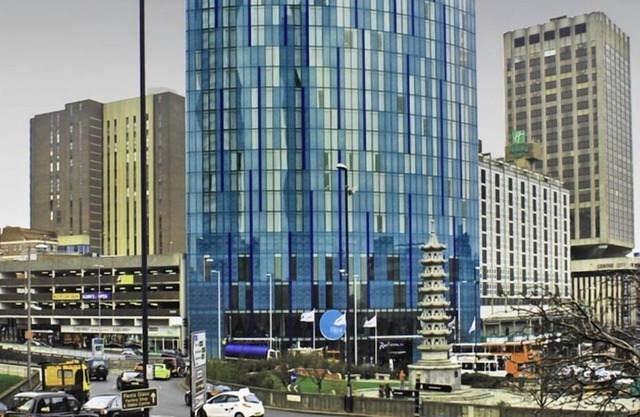 Captivating 1-Bed Apartment in Birmingham centre