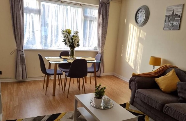 Captivating 2-Bed Apartment in Belvedere