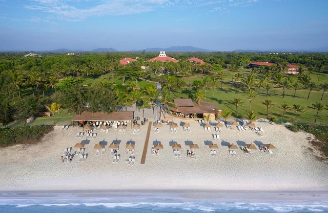 Caravela Beach Resort