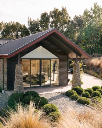 Cardrona Alpine Villa - with hot-tub