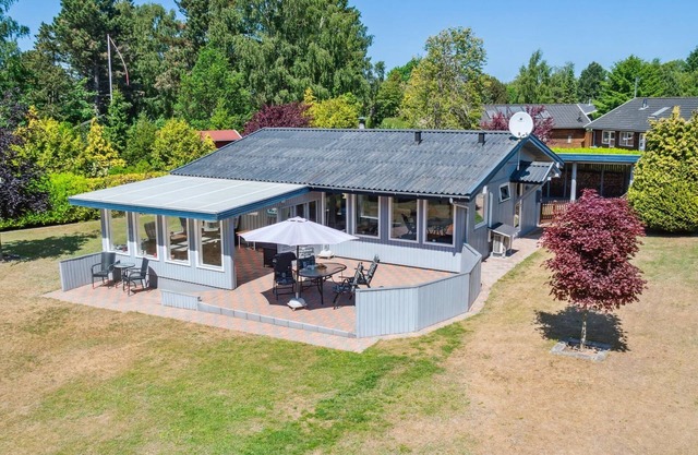 "Carena" - 1.8km from the sea by Interhome