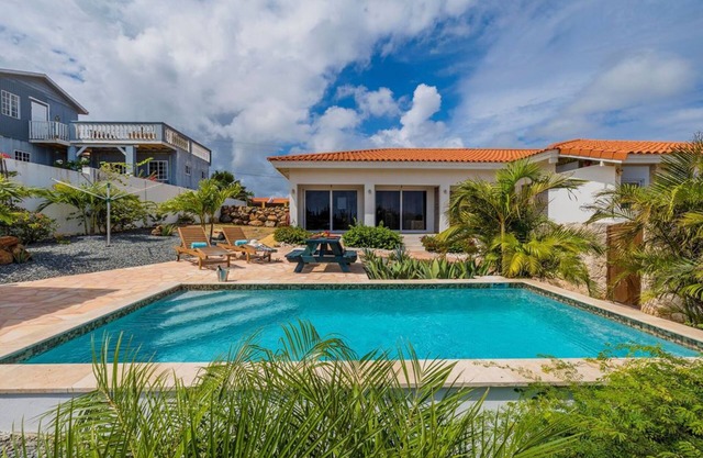 Caribbean Charm ~ Serene Santa Lucia ~ Sunny Pool!
