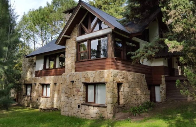 Carilo Hermosa cabaña en medio del bosque!